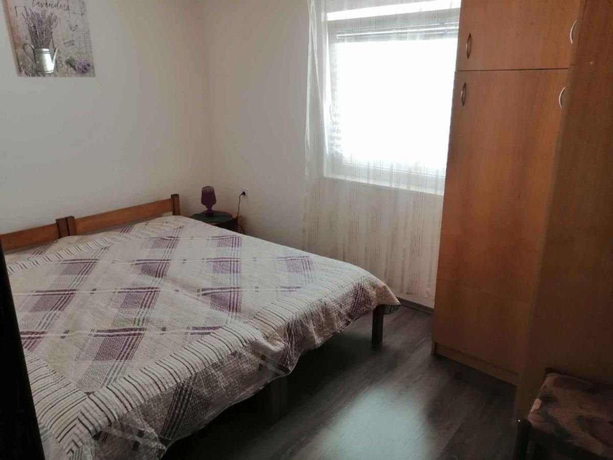 In Vinjerac/paklenica Riviera 27673 Apartmán