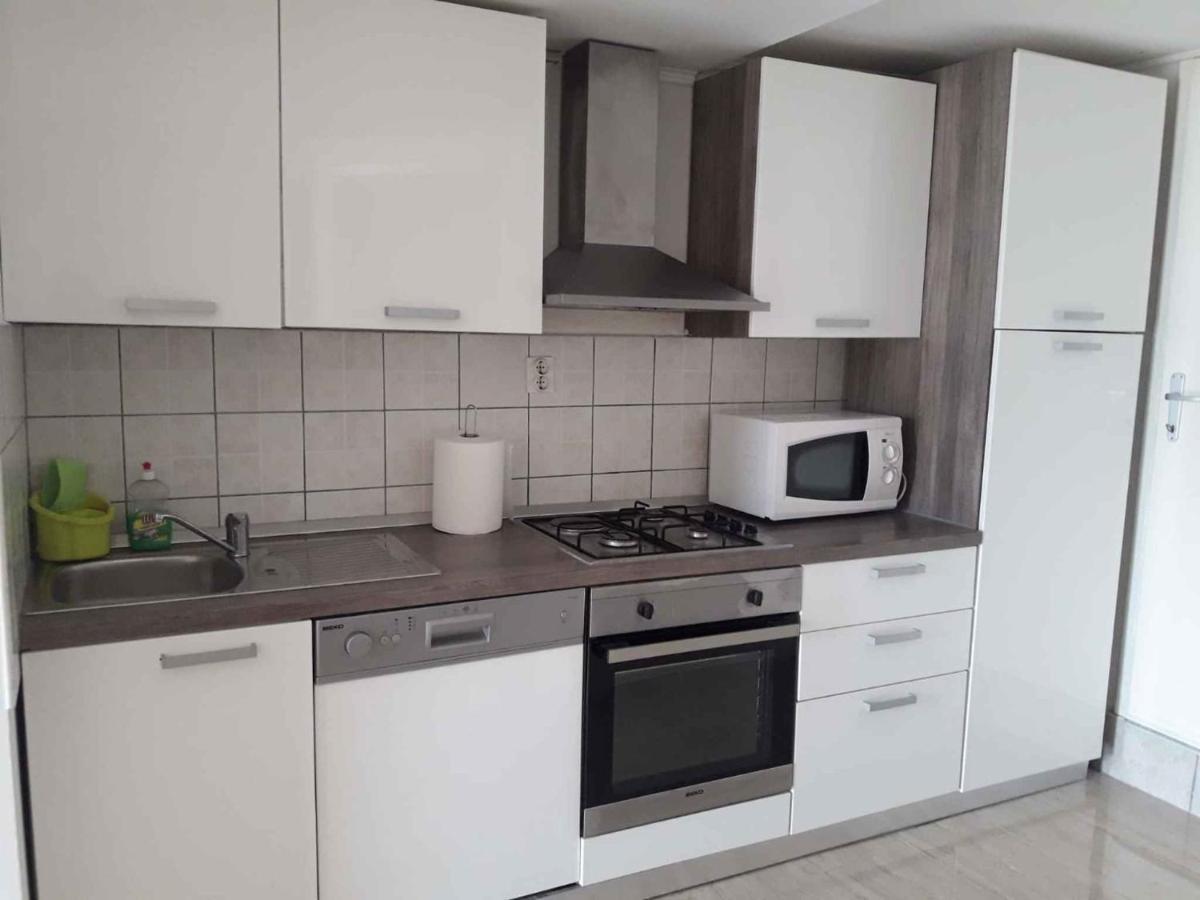 Apartmán In Vinjerac/paklenica Riviera 27673