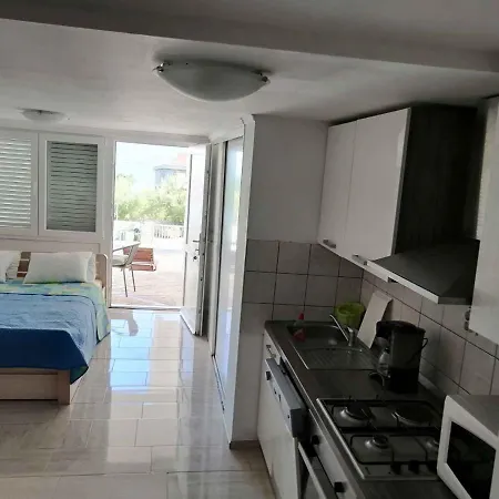 Apartments In Vinjerac/Paklenica Riviera 27673 Buitenkant foto